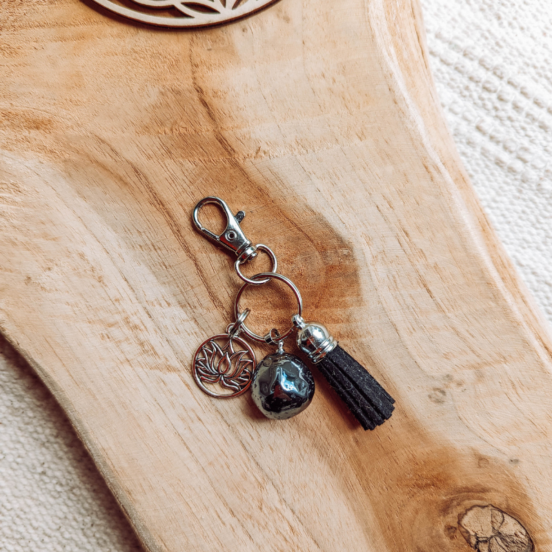 Pendentif en Hématite — Force & confiance